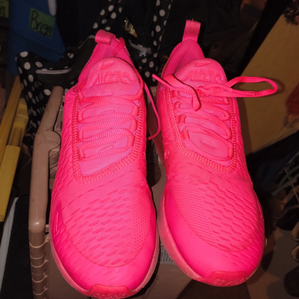 Nike Women’s Air Max 270 Neon Pink Athletic Sneakers - Picture 2 of 8
